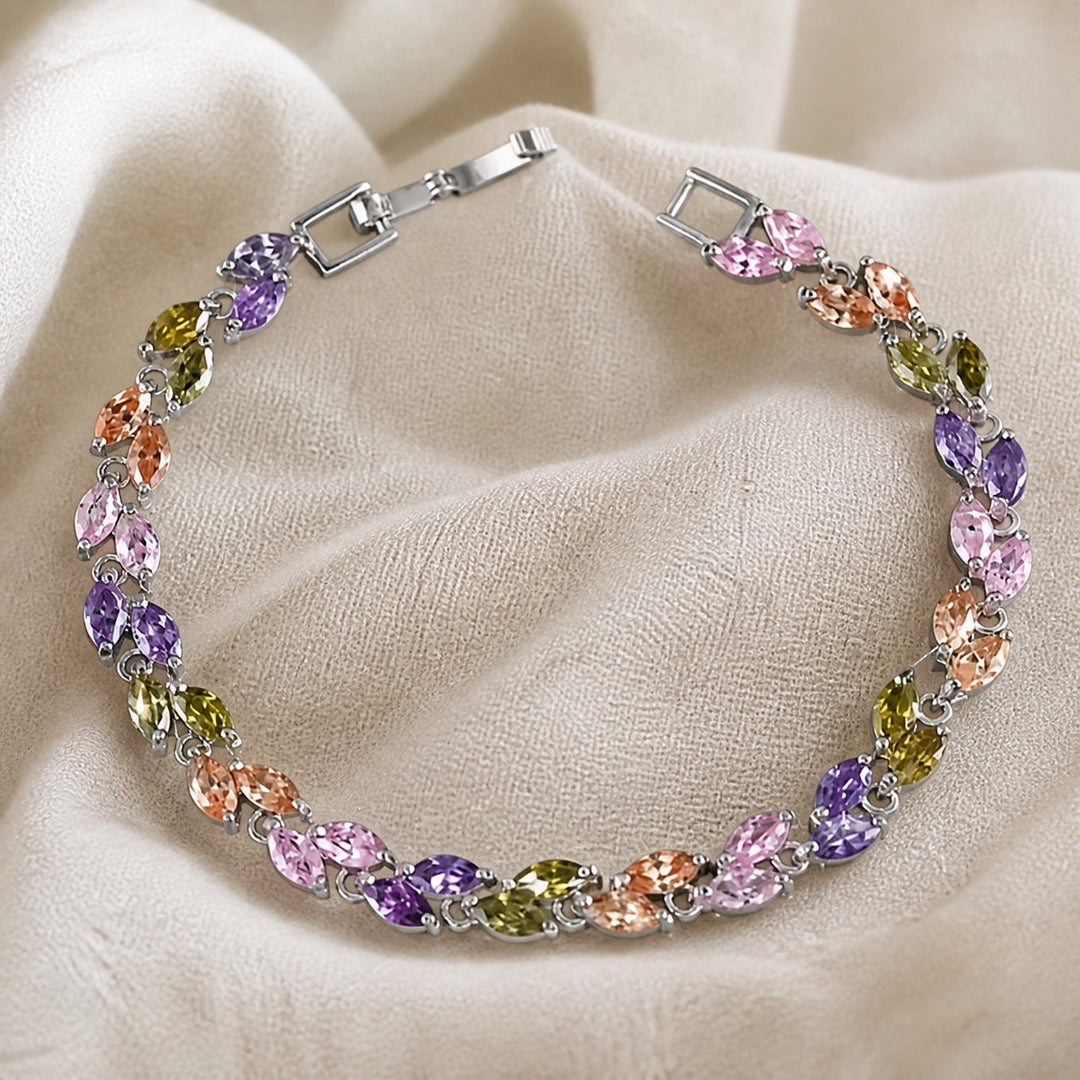 Classic Zirconia Leaf Bracelet