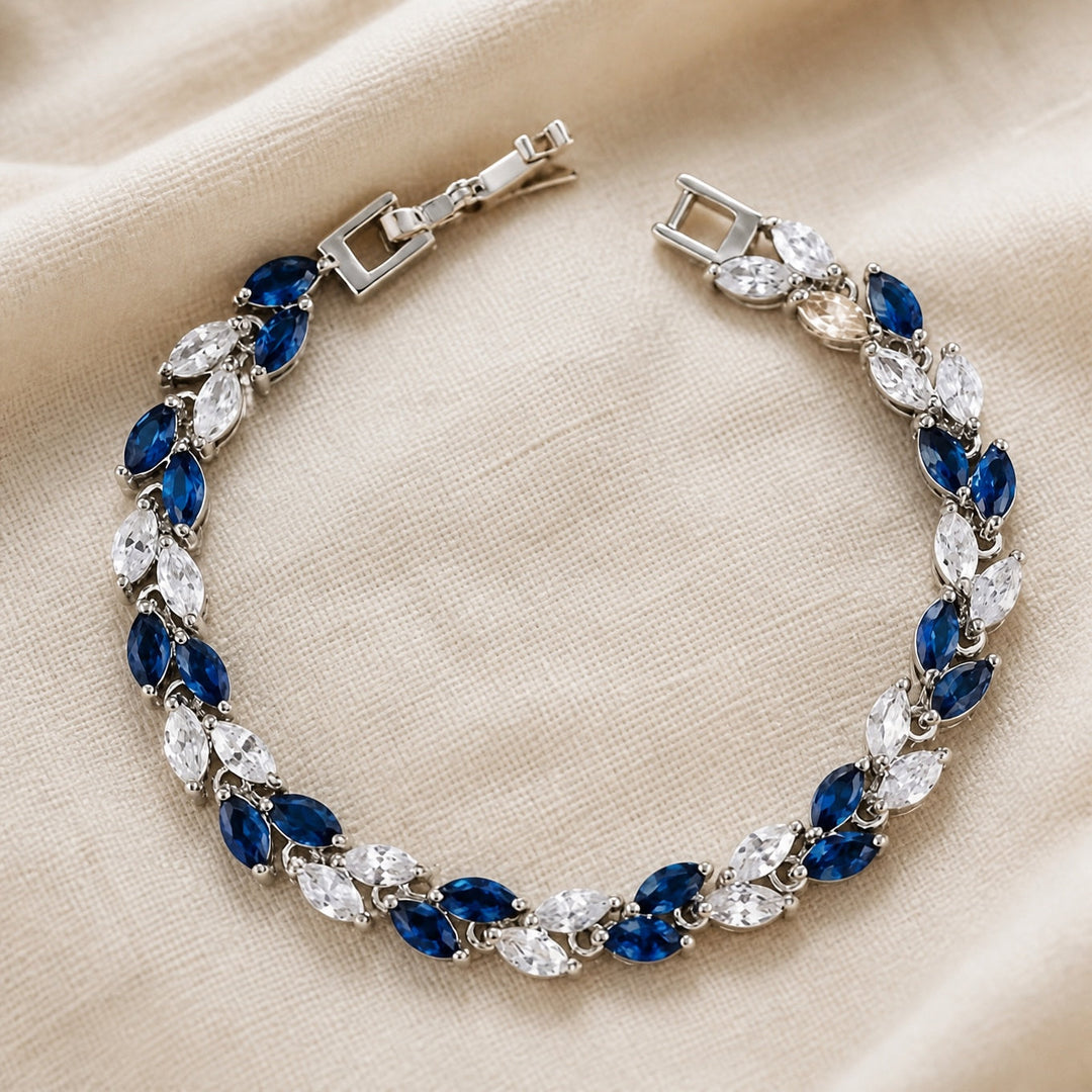 Classic Zirconia Leaf Bracelet
