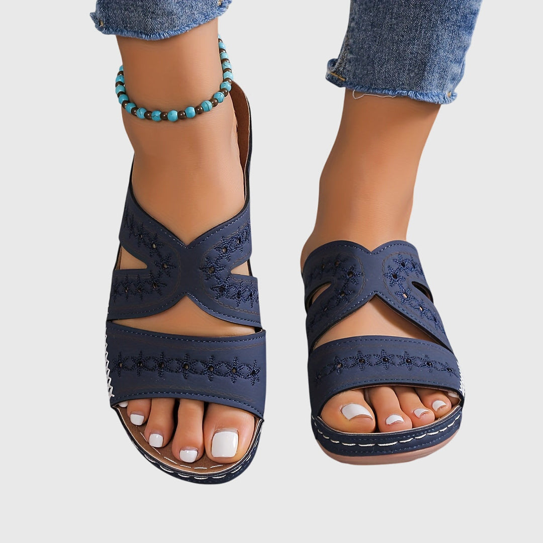 Noëlle™ Lightweight Comfort Sandals