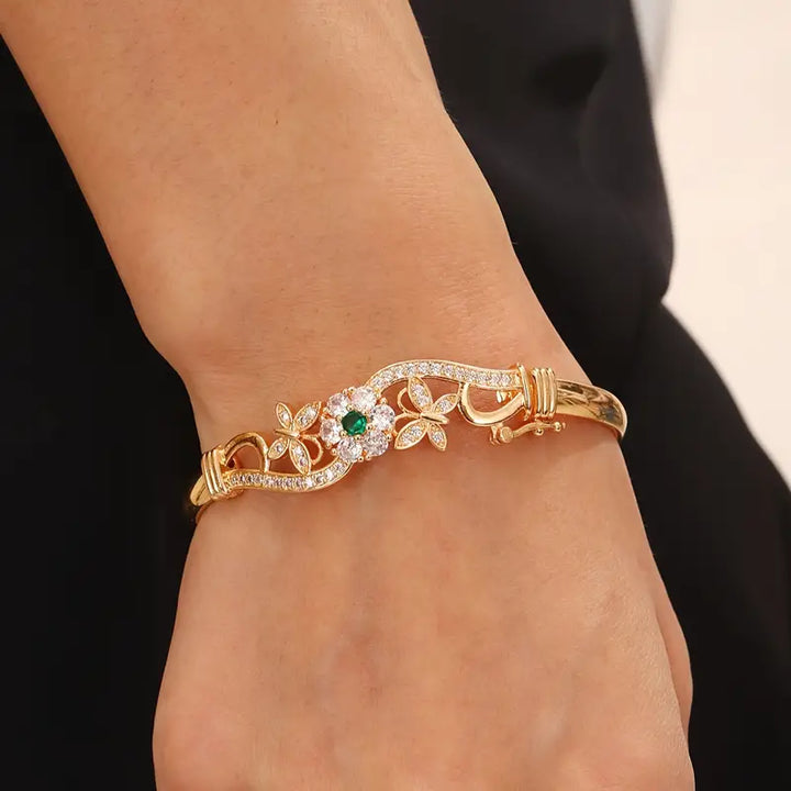 Isla Beaumont Elegant Bracelet