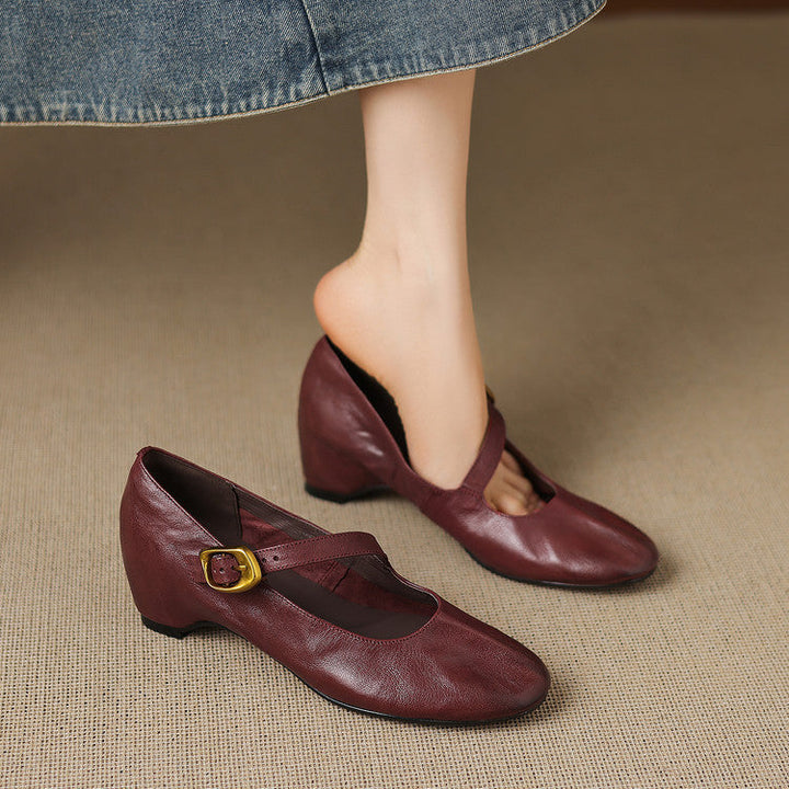 Quira - Round-Toe Mary Jane Flat