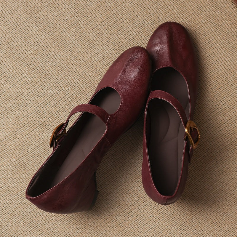 Quira - Round-Toe Mary Jane Flat