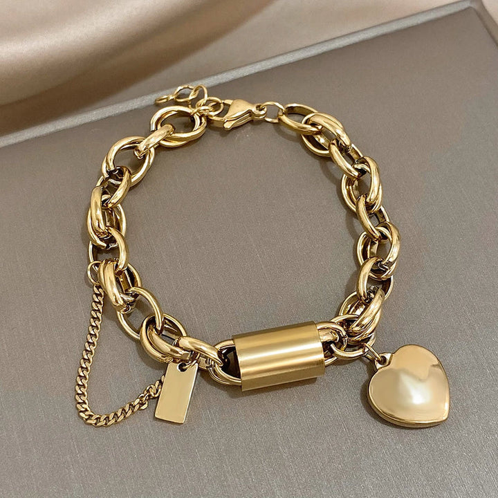 Heartened White Gold Vintage Bracelet