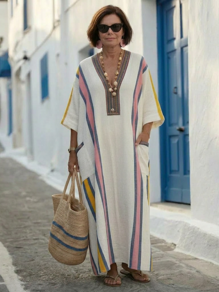 Noemi - V Neck Half Sleeve Pocket Dress