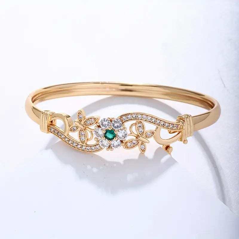 Isla Beaumont Elegant Bracelet