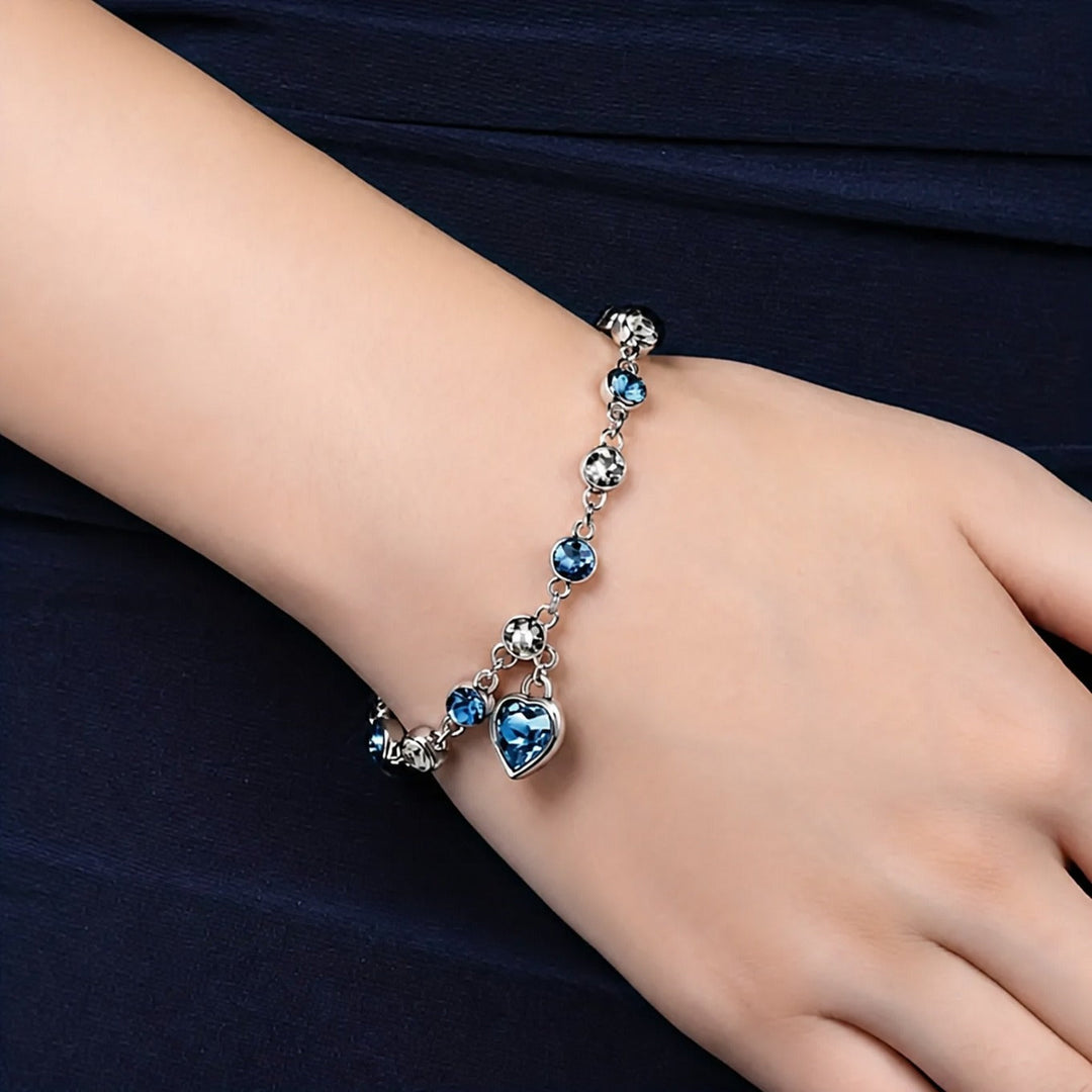 Ocean Heart Glow White Gold Bracelet