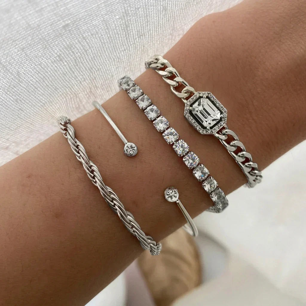 Domitia Calvina Gold Bracelet Set